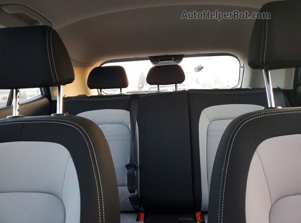KMHRC8A34PU250734 2023 HYUNDAI VENUE Silver Вид задніх сидінь