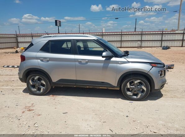 KMHRC8A34TU472670 2026 HYUNDAI VENUE Silver Vista interior trasera