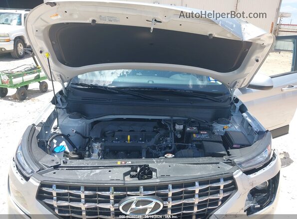 KMHRC8A34TU472670 2026 HYUNDAI VENUE Silver Vista trasera
