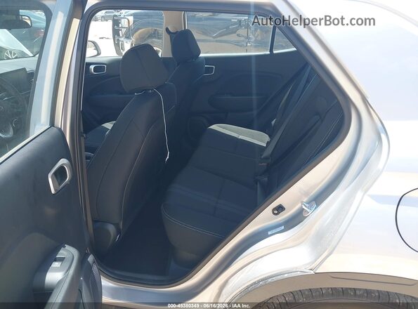KMHRC8A34TU472670 2026 HYUNDAI VENUE Silver Vista de la etiqueta del VIN
