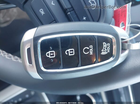 KMHRC8A35TU448040 2026 HYUNDAI VENUE Синий Вид панели приборов