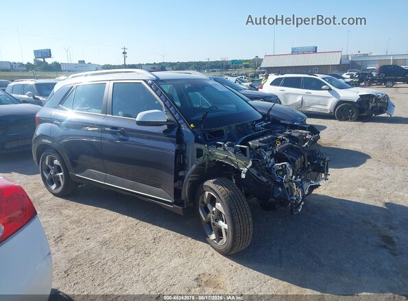 KMHRC8A35TU448040 2026 HYUNDAI VENUE Синий Панорамный вид салона 360°