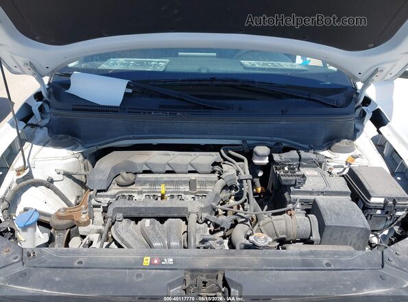 KMHRC8A36LU025158 2020 HYUNDAI VENUE White უკანა ხედი