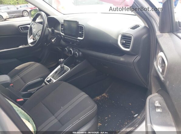 KMHRC8A36PU223549 2023 HYUNDAI VENUE Silver Vista interior delantera