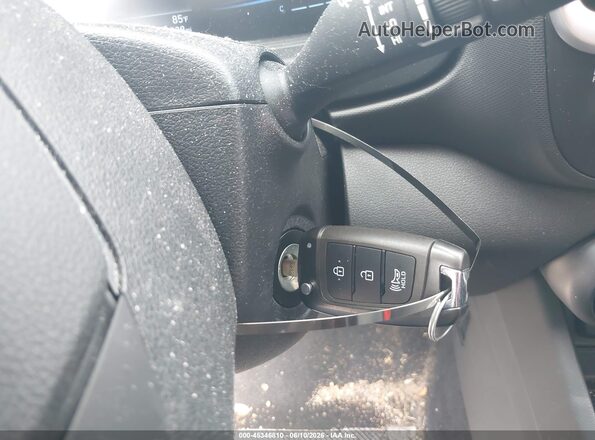 KMHRC8A36PU223549 2023 HYUNDAI VENUE Silver Vista del salpicadero