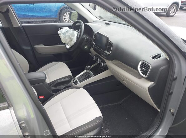 KMHRC8A36PU237242 2023 HYUNDAI VENUE Gray Front interior view