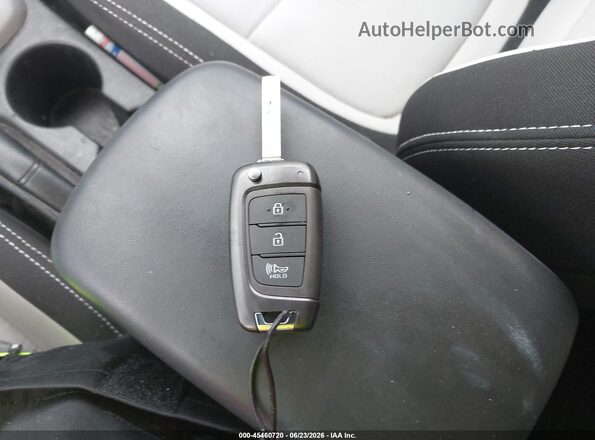 KMHRC8A36PU237242 2023 HYUNDAI VENUE Gray Dashboard view