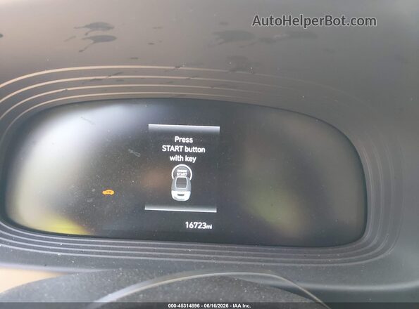 KMHRC8A36RU279929 2024 HYUNDAI VENUE Gray Rear seats view