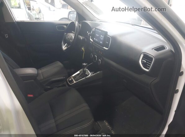 KMHRC8A37MU081269 2021 HYUNDAI VENUE White Front interior view