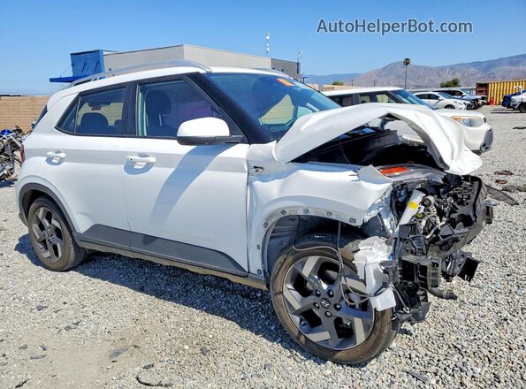 KMHRC8A37RU322321 2024 HYUNDAI VENUE Белый Передняя правая четверть