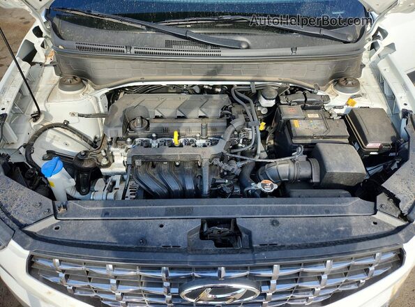 KMHRC8A38NU139665 2022 HYUNDAI VENUE White Вид задньої частини салону