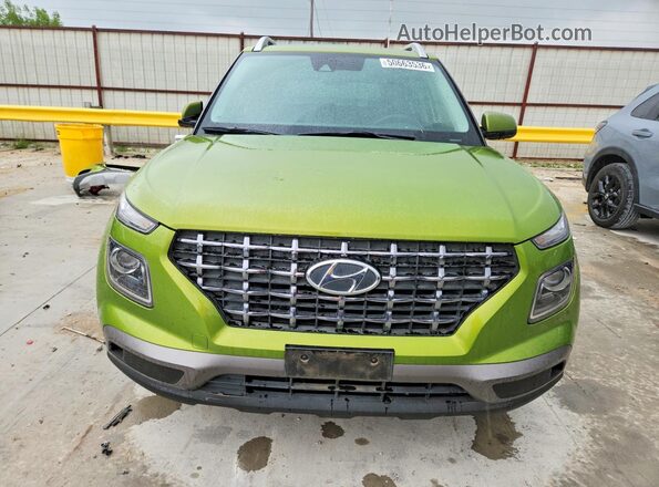 KMHRC8A3XMU078317 2021 HYUNDAI VENUE Green Front view