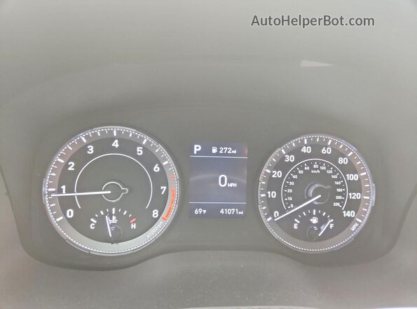 KMHRC8A3XMU078317 2021 HYUNDAI VENUE Green Instrument cluster view