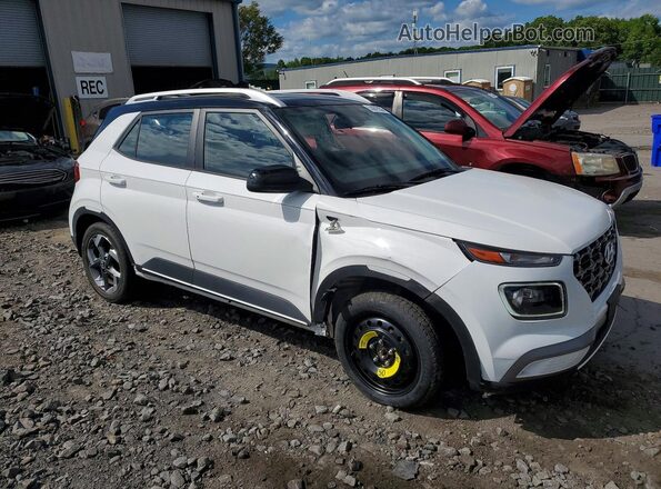 KMHRC8A3XNU204564 2022 HYUNDAI VENUE White Передня права чверть