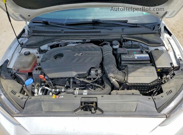 KMHT36AH8NU013750 2022 HYUNDAI VELOSTER White Սալոնի հետևի տեսք