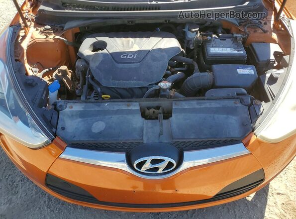 KMHTC6AD0GU266383 2016 HYUNDAI VELOSTER Orange Widok wnętrza z tyłu