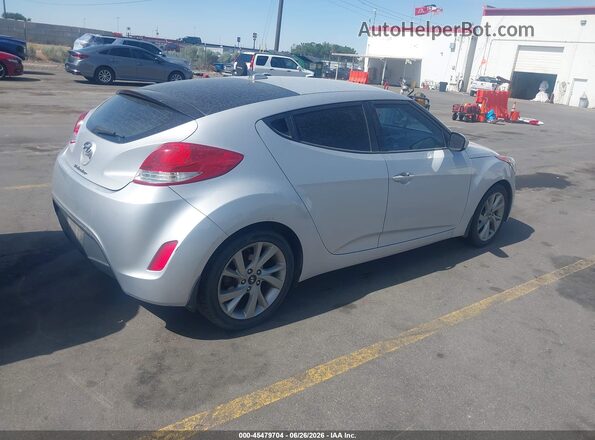 KMHTC6AD2GU286943 2016 HYUNDAI VELOSTER Silver Հետևի աջ