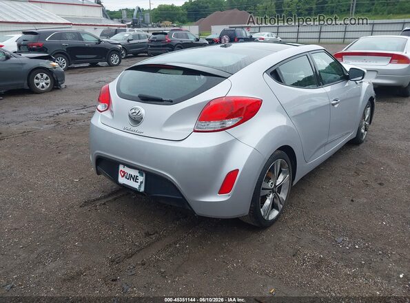 KMHTC6AD3HU317800 2017 HYUNDAI VELOSTER Silver Задня права чверть