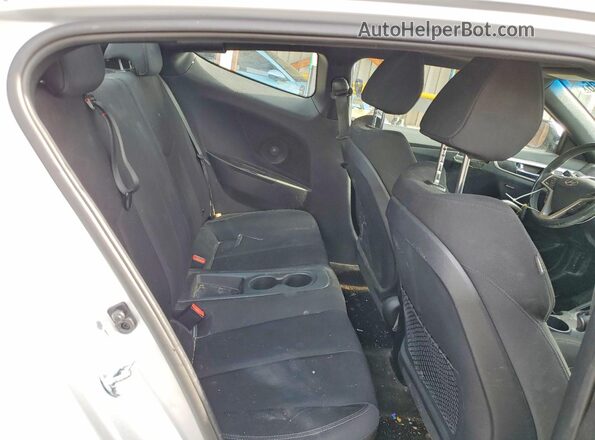 KMHTC6AD3HU321362 2017 HYUNDAI VELOSTER Silver Հետևի նստատեղերի տեսք