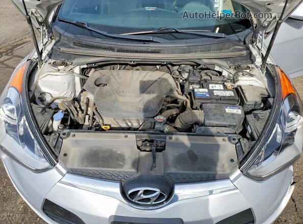 KMHTC6AD3HU321362 2017 HYUNDAI VELOSTER Silver Սալոնի հետևի տեսք