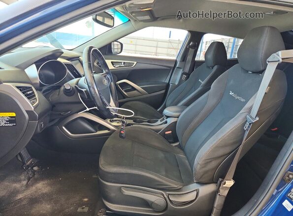 KMHTC6AD4HU311553 2017 HYUNDAI VELOSTER Blue Вид салону спереду