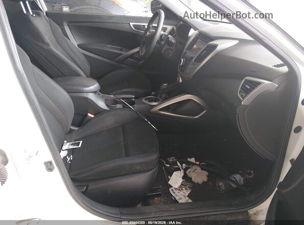 KMHTC6AD5GU266640 2016 HYUNDAI VELOSTER White Սալոնի դիմացի տեսք