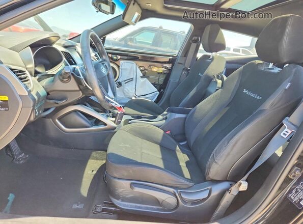 KMHTC6AD5HU323520 2017 HYUNDAI VELOSTER Black Вид салону спереду