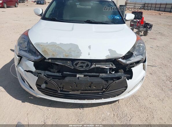 KMHTC6AD6HU310744 2017 HYUNDAI VELOSTER White Widok z przodu