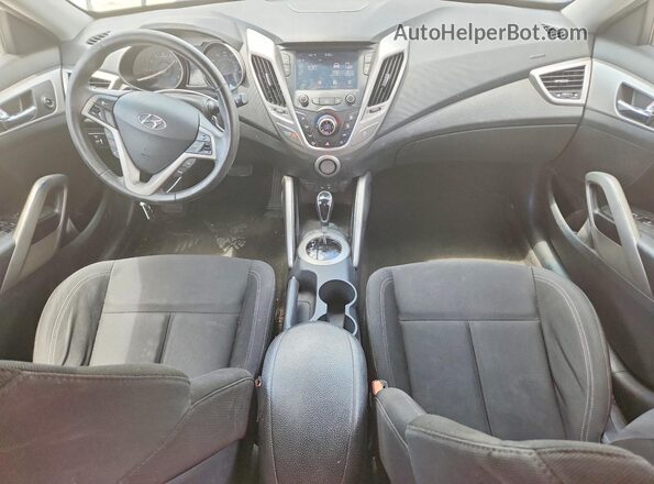 KMHTC6AD8HU310759 2017 HYUNDAI VELOSTER White Dashboard view
