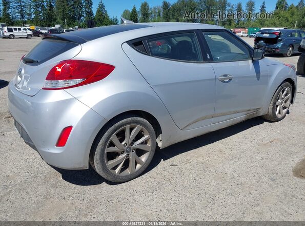 KMHTC6AD9GU283618 2016 HYUNDAI VELOSTER Серебряный Задняя правая четверть