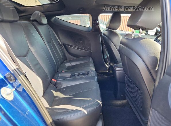 KMHTC6AE1GU273450 2016 HYUNDAI VELOSTER Blue Rear seats view
