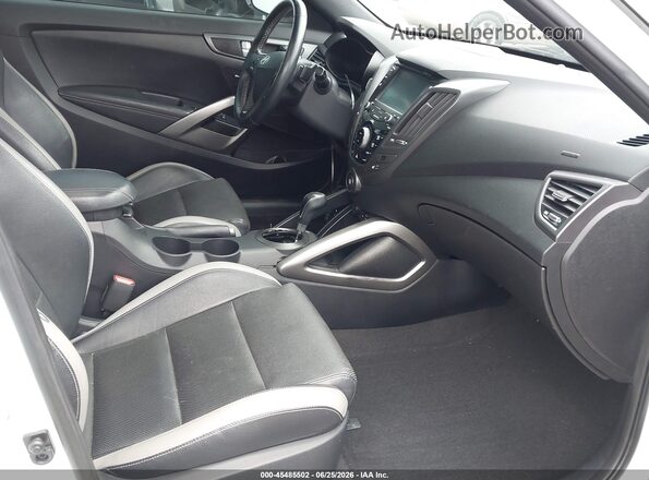 KMHTC6AE1GU289891 2016 HYUNDAI VELOSTER Yellow წინა სალონის ხედი