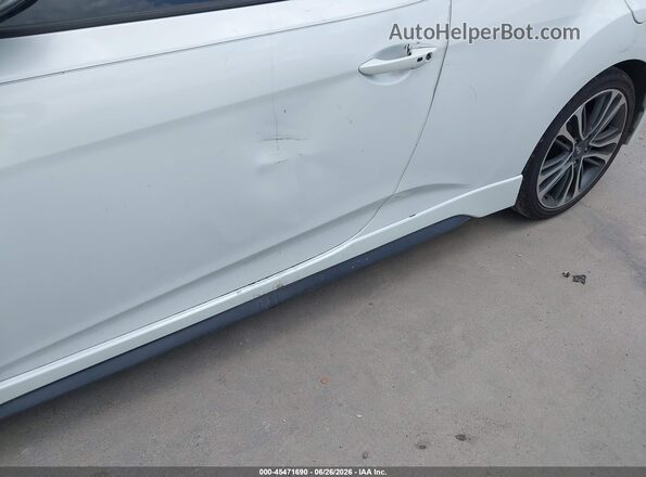 KMHTC6AE1GU296596 2016 HYUNDAI VELOSTER White Widok wnętrza z tyłu
