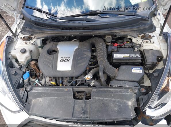 KMHTC6AE2GU279452 2016 HYUNDAI VELOSTER White Rear view