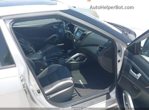 KMHTC6AE4GU257131 2016 HYUNDAI VELOSTER Silver Vista interior delantera