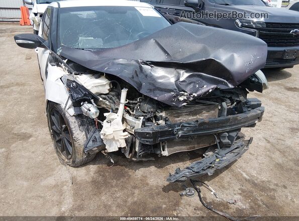 KMHTC6AE8GU248979 2016 HYUNDAI VELOSTER White Widok z przodu