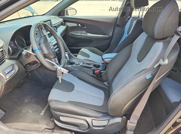 KMHTG6AF6LU020941 2020 HYUNDAI VELOSTER Черный Вид салона спереди