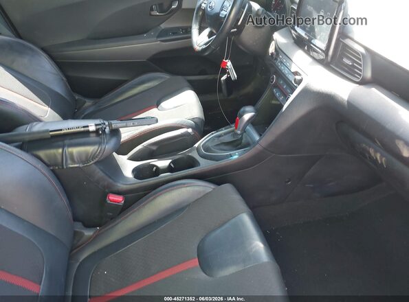 KMHTH6AB1KU007491 2019 HYUNDAI VELOSTER White Вид салону спереду