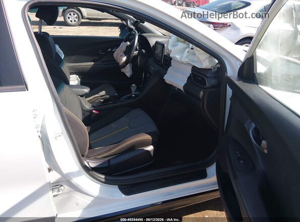 KMHTH6AB3LU023760 2020 HYUNDAI VELOSTER White Вид салону спереду