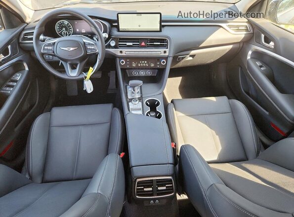 KMTG14SC7TU168579 2026 GENESIS G70 Black Widok deski rozdzielczej