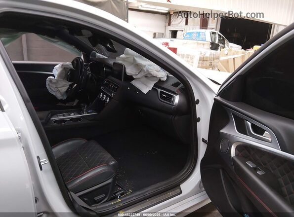 KMTG44LA8LU045409 2020 GENESIS G70 Light Blue Սալոնի դիմացի տեսք