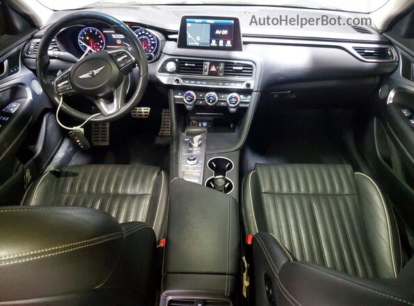 KMTG54LE3KU030556 2019 GENESIS G70 Gray Vista del salpicadero