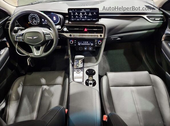 KMTG64SC6TU166503 2026 GENESIS G70 Silver Dashboard view