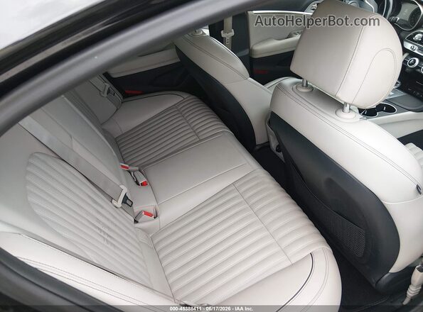 KMTG74LEXMU070985 2021 GENESIS G70 Black Widok naklejki z numerem VIN