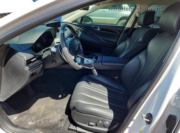 KMTGB4SCXMU073271 2021 GENESIS G80 White Front interior view
