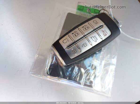 KMUHCESC4RU185588 2024 GENESIS GV80 Blue Dashboard view