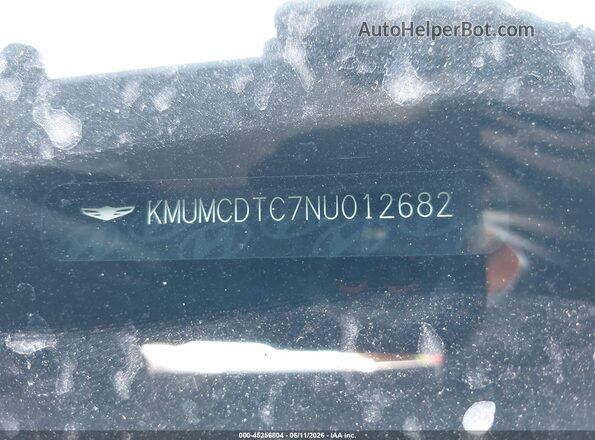 KMUMCDTC7NU012682 2022 GENESIS GV70 White 