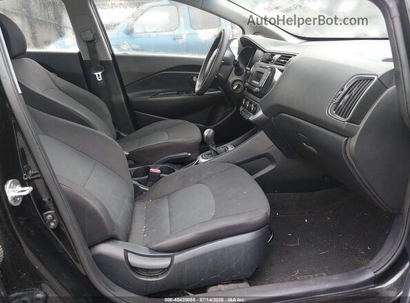 KNADM4A31H6005543 2017 KIA RIO Black Front interior view