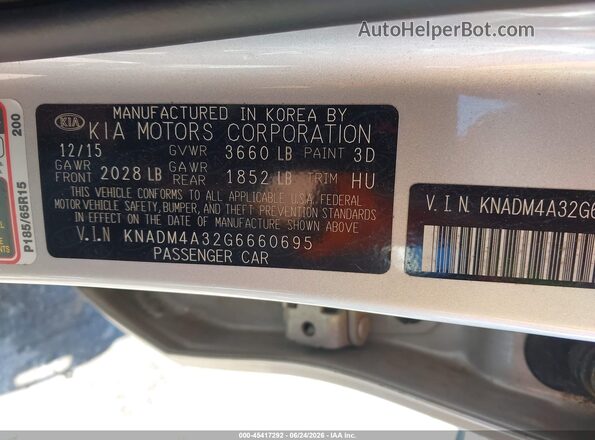 KNADM4A32G6660695 2016 KIA RIO Silver Շարժիչի բաժամունքի տեսք