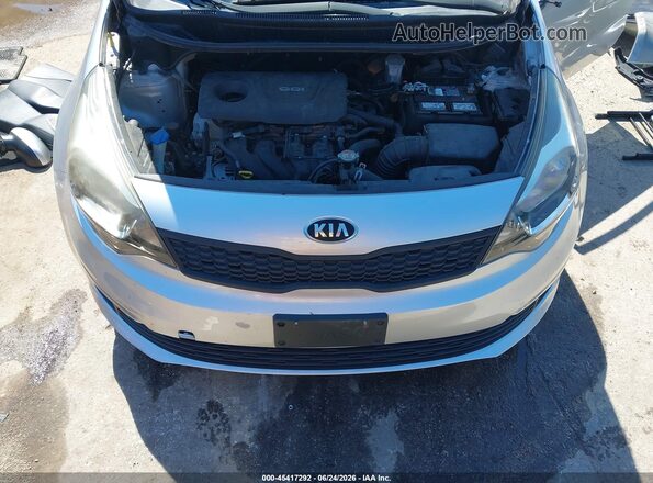 KNADM4A32G6660695 2016 KIA RIO Silver Հետևի տեսք